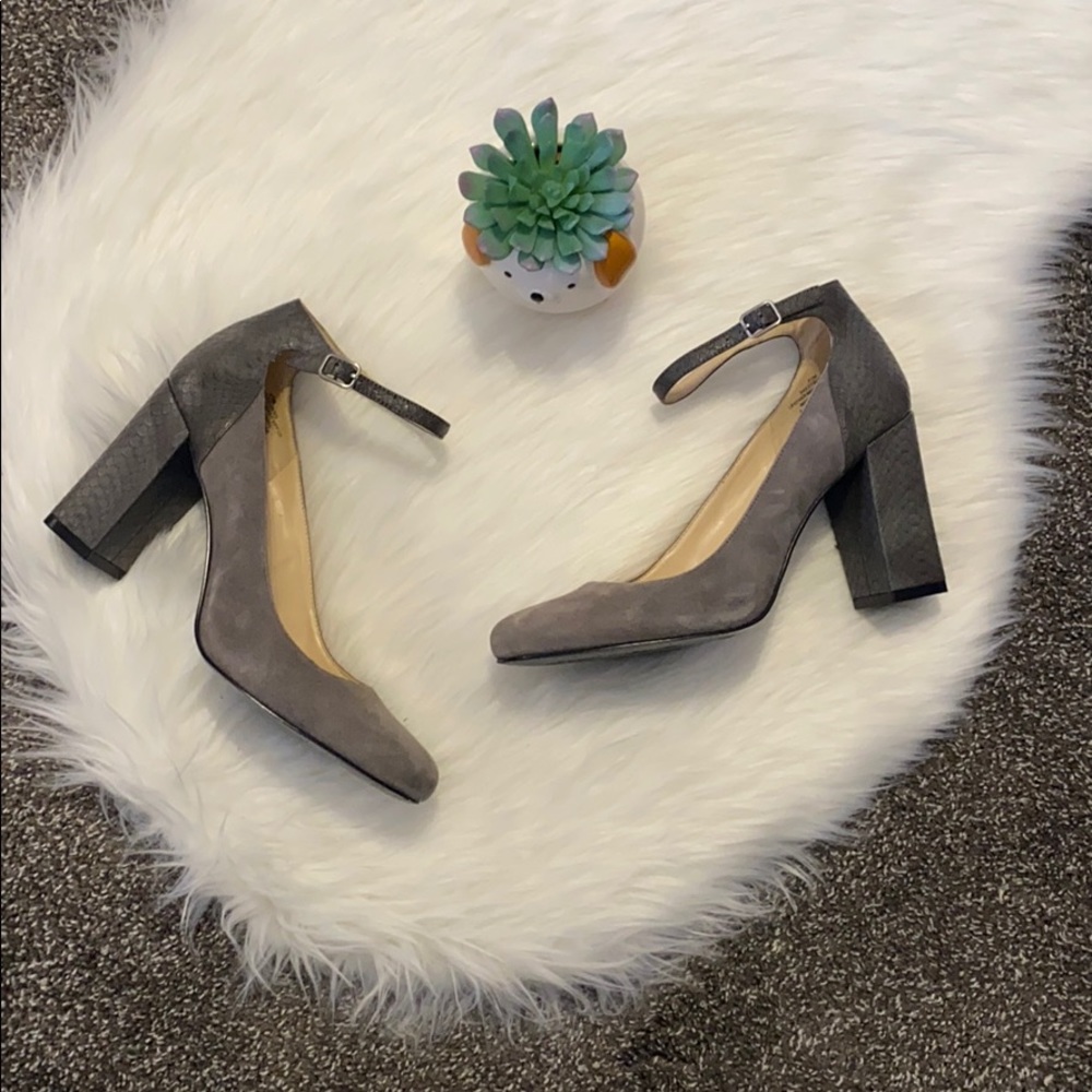 Nine West suede block heel with faux leather back